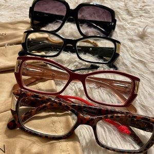 Joy & Iman reading & sun glasses